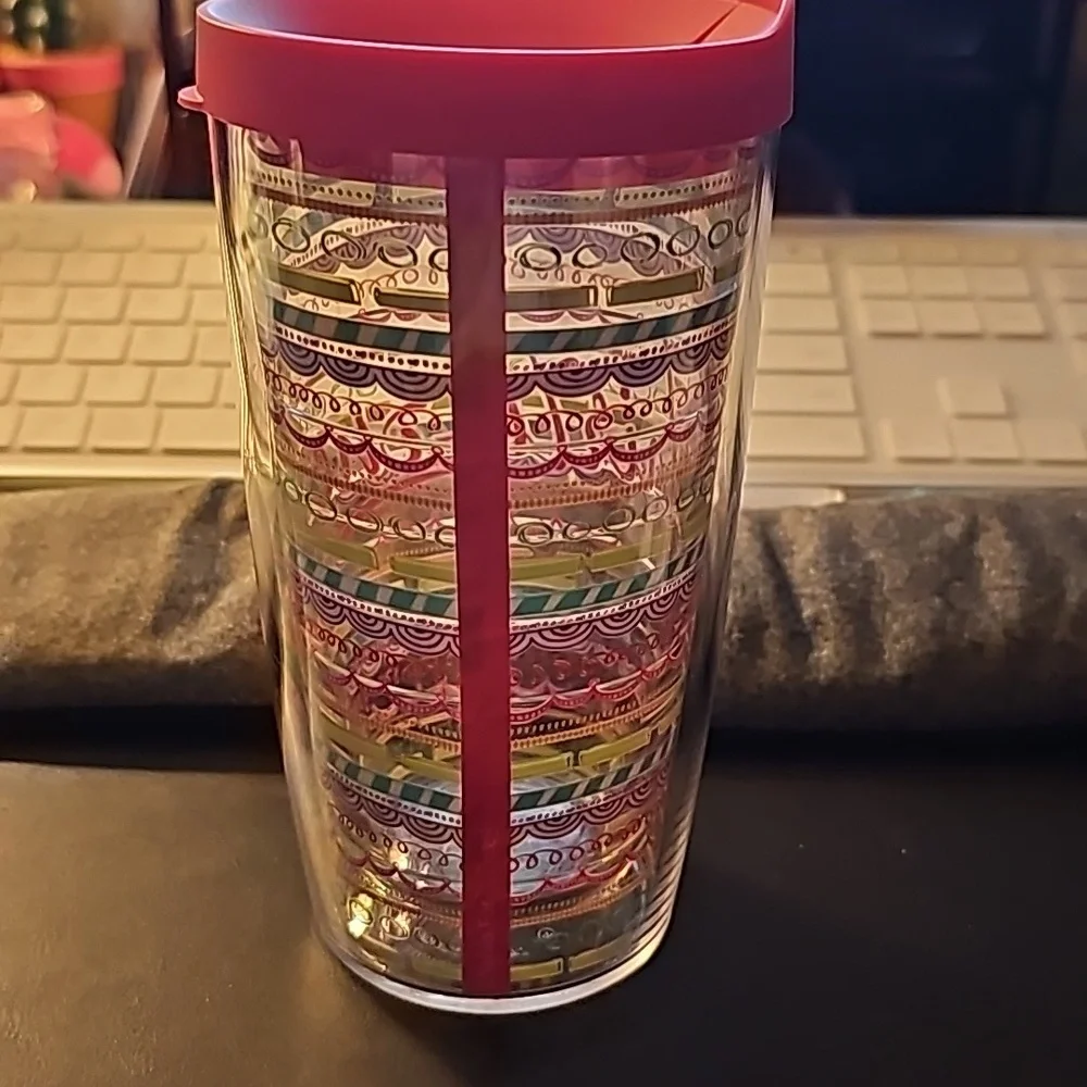 Thirty-One 16oz Tervis cup with lid - Picture 2 of 6